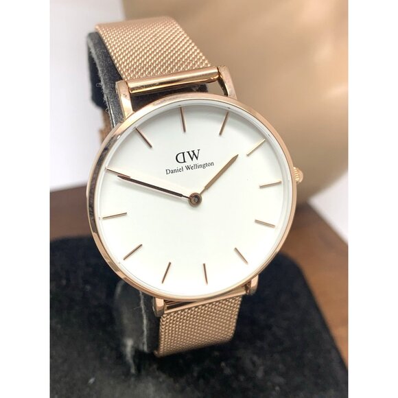 Daniel Wellington Women's Watch DW00100163 White Dial 32mm Rose Gold Mesh Strap - Picture 13 of 14